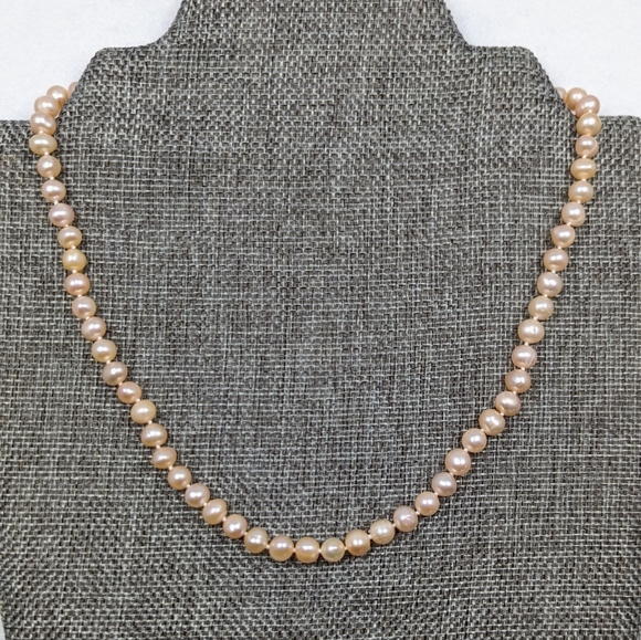 fstepka Jewelry - REAL 6-7mm Peach Pearl Necklace